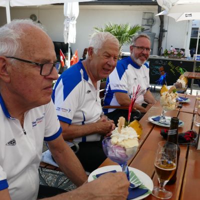 025 Glacehalt in Oberstammheim